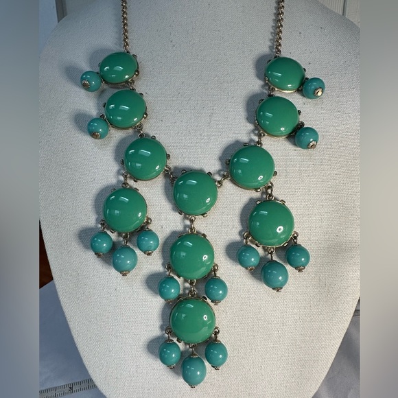 J Crew Festoon Mint green chunk drippy necklace - Picture 3 of 8